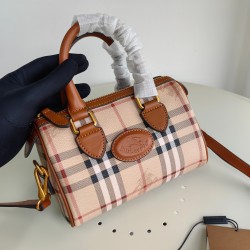 Burberry D886360