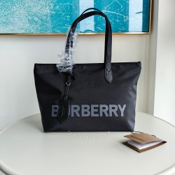 Burberry D886330