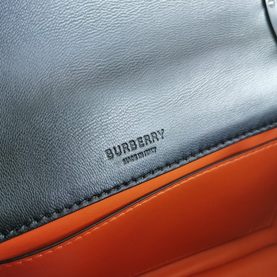 Burberry  D886550