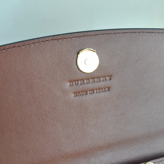 Burberry D886360