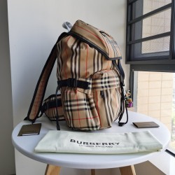 Burberry  D886550