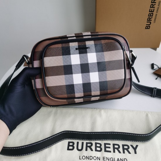 Burberry D886450