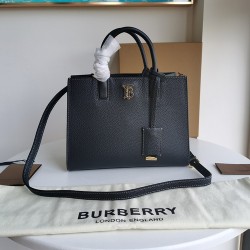 Burberry D886550