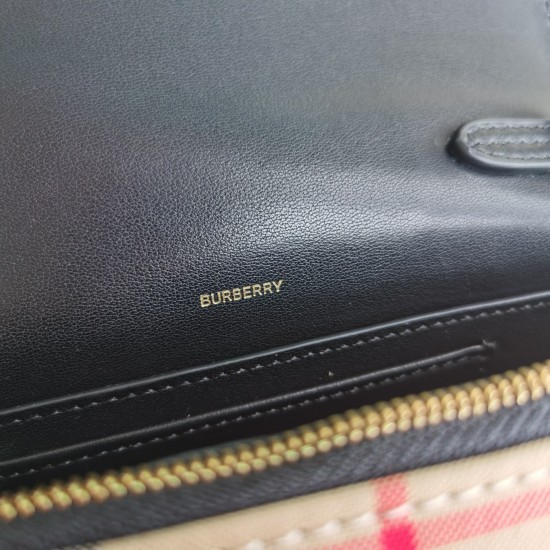 Burberry D886450