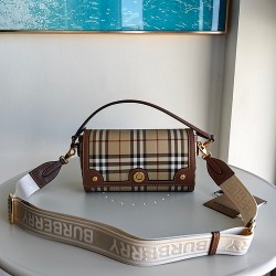 Burberry D886500