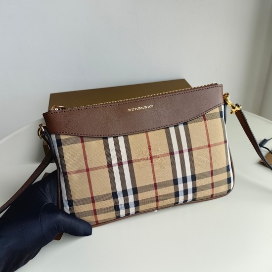 Burberry D886330