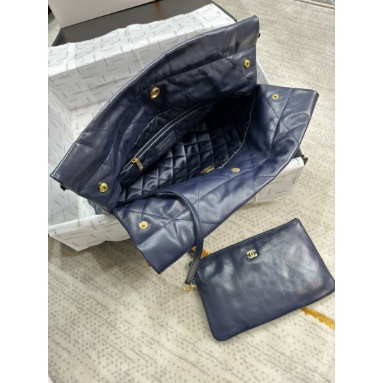 65123197；68123199 size 37x35x7cm；size 39x42x8cm