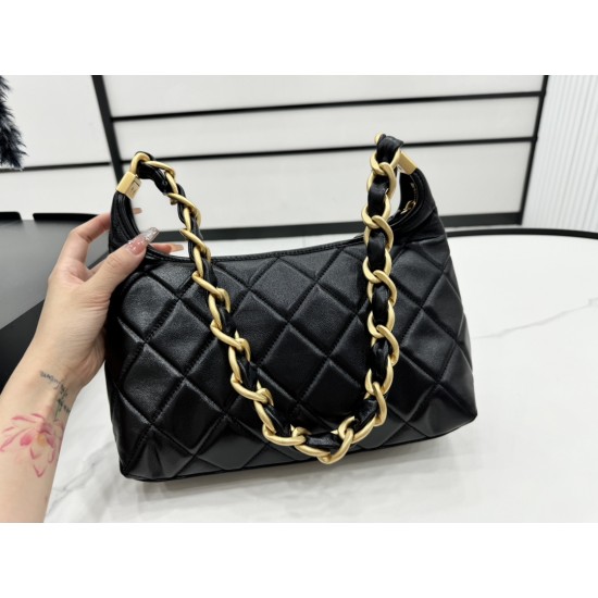 70123202 size 24x26x9.5cm