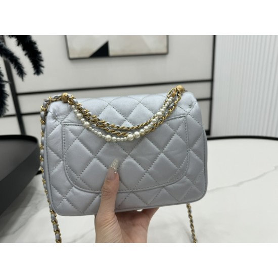 65123204 ；68123207 size 12.5x17x5cm size 14.5x19.5x7.5cm