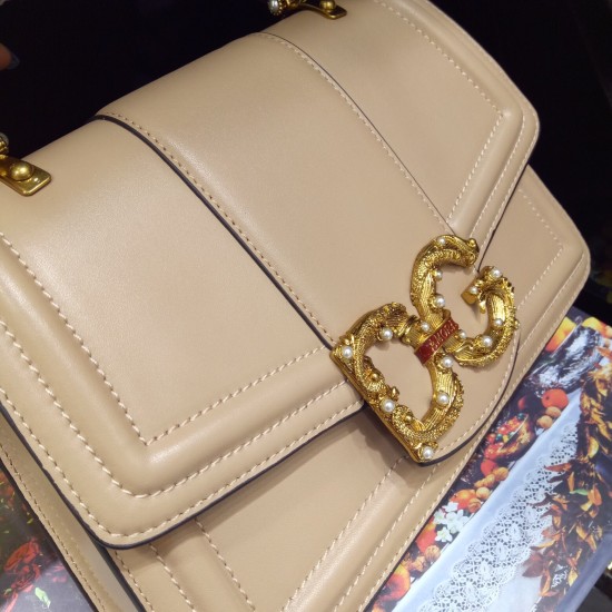 TOP Dolce Gabbana bag size:27*18*8cm