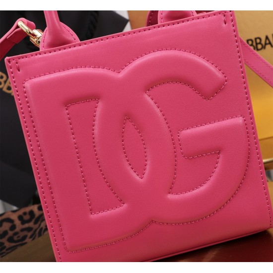 DG BAG Size：16.5×17.5×8cm