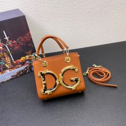 DG bag size 18*16*8cm