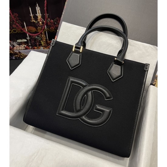 DG bag  size：31*27*16cm