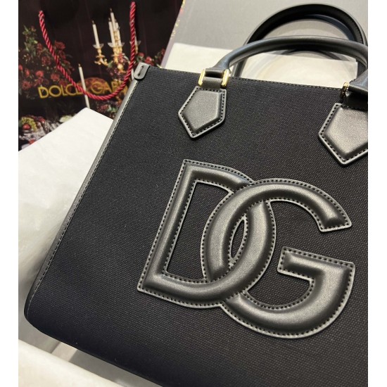 DG bag  size：31*27*16cm