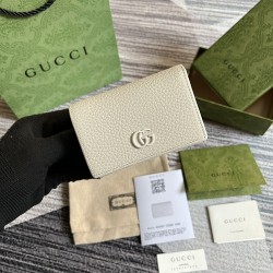 GUCCI 644407.