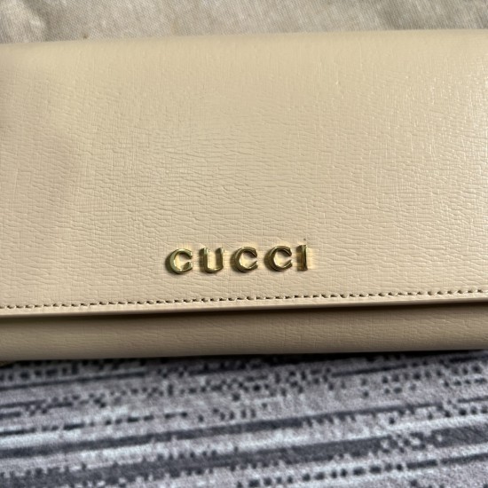 GUCCI  772638