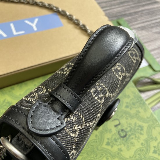 GUCCI 696180