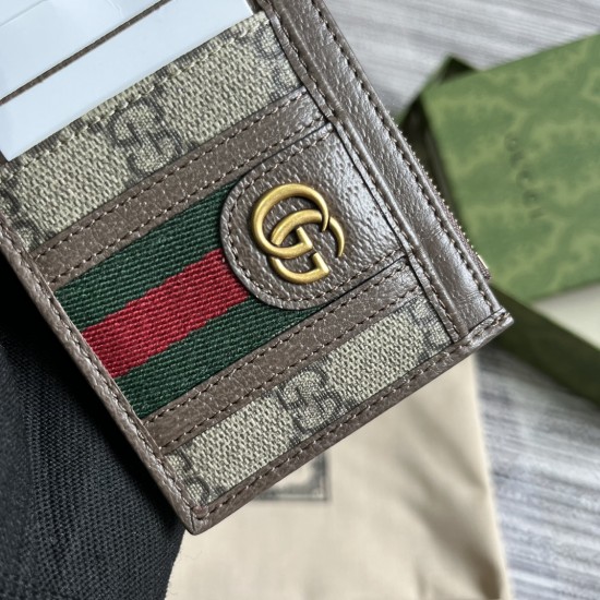 GUCCI  597608.