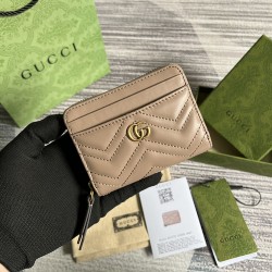 GUCCI 671772.