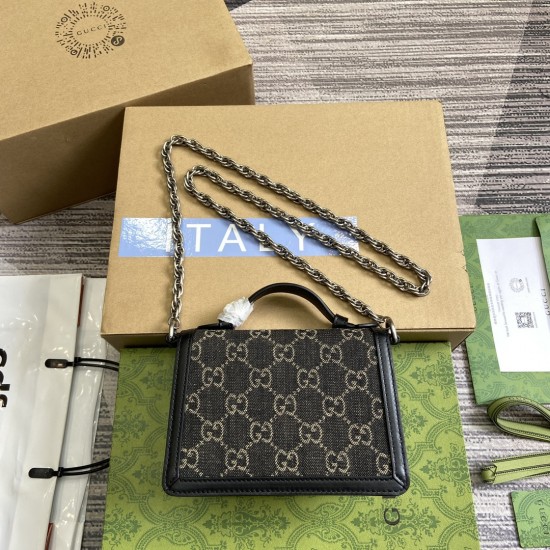 GUCCI 696180