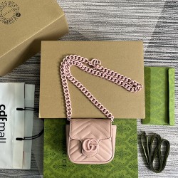 GUCCI 739599