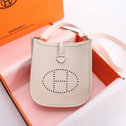 HERMES B639450