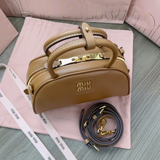 MiuMiu D886890