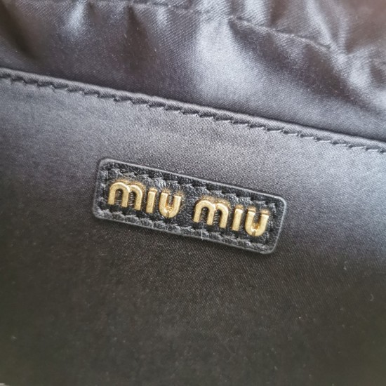 MiuMiu D8861080