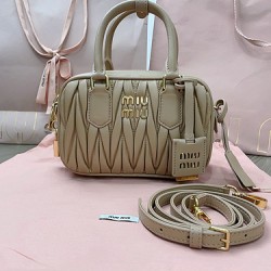 MiuMiu D8861080