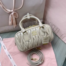 MiuMiu D8861030