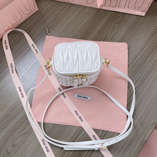 MiuMiu D886700