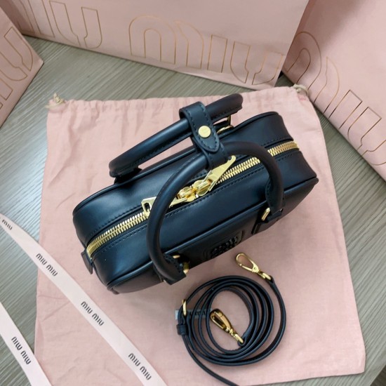 MiuMiu D886930