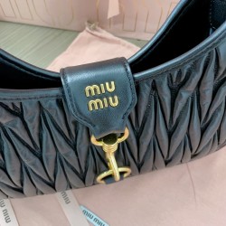 MiuMiu D886980