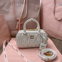 MiuMiu D8861030