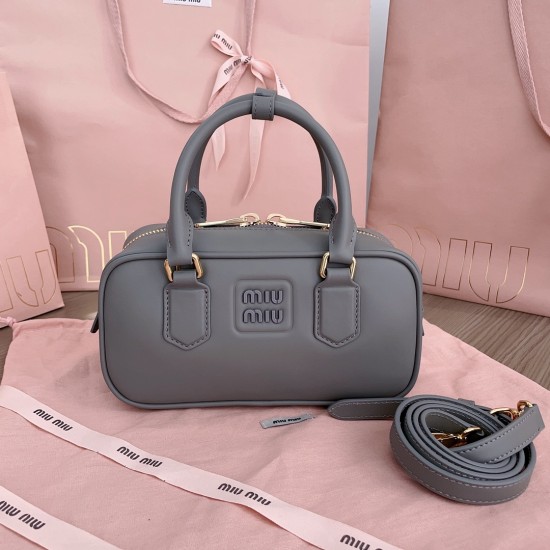 MiuMiu D886930