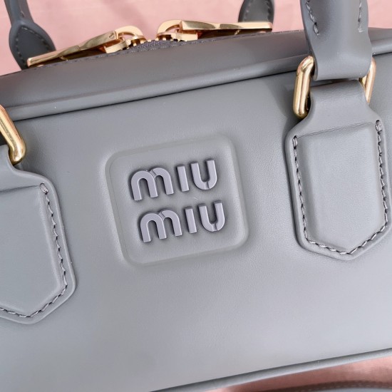 MiuMiu D886930