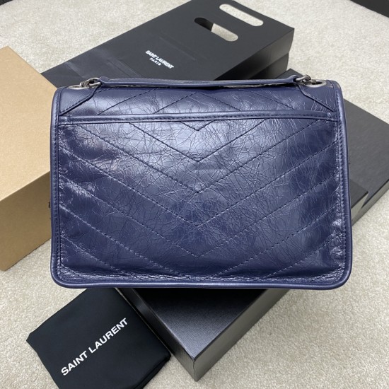 Yves Saint Laurent  D886580