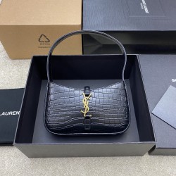 Yves Saint Laurent Bag D886500