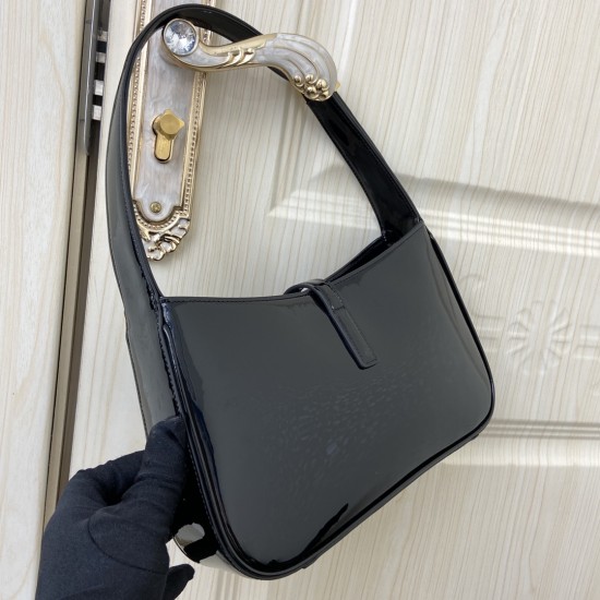 Yves Saint Laurent Bag D886550