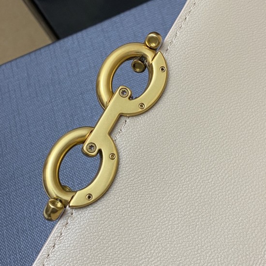 Yves Saint Laurent Bag