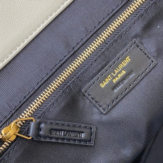 Yves Saint Laurent Bag D886980