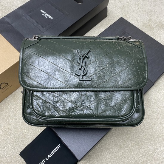 Yves Saint Laurent  D886580