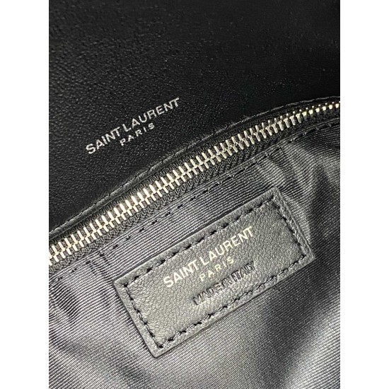 Yves Saint Laurent D886570