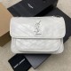 Yves Saint Laurent  D886580