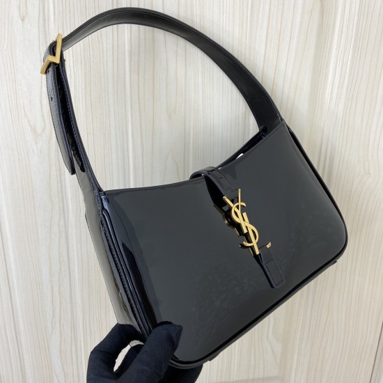 Yves Saint Laurent Bag D886550