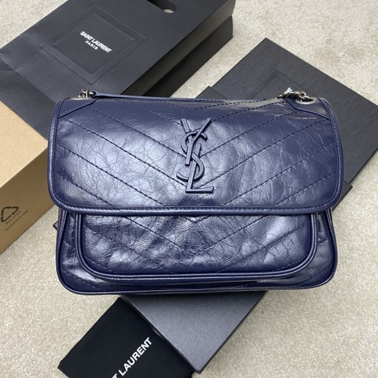 Yves Saint Laurent  D886580