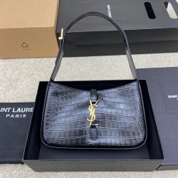 Yves Saint Laurent Bag D886550