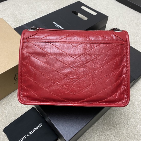 Yves Saint Laurent  D886580