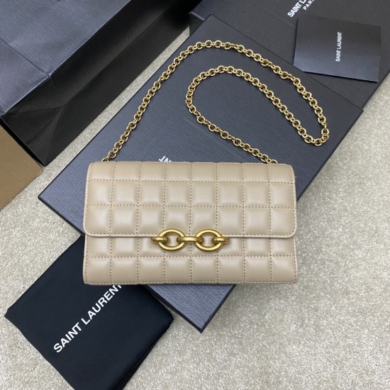 Yves Saint Laurent Bag