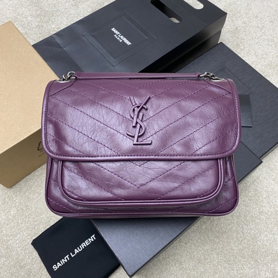 Yves Saint Laurent  D886580